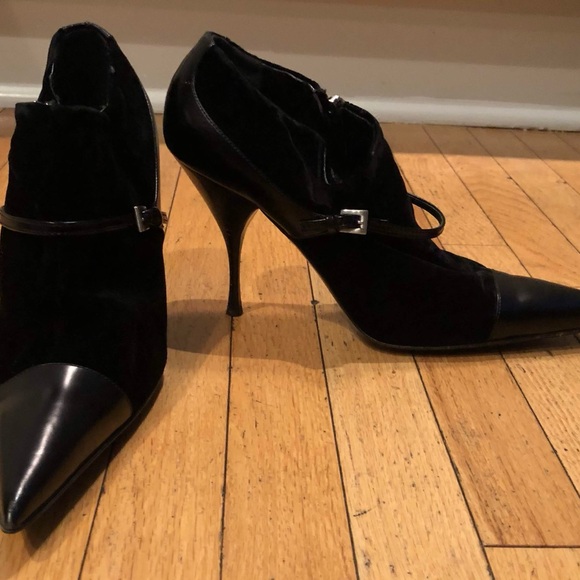 Prada Suede Pointed Toe Booties 39 Black Stiletto Heels - Picture 4 of 8